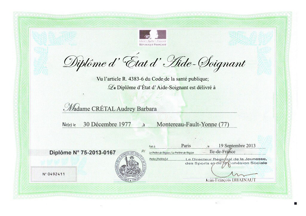 Diplômes universitaires achetés en ligne en 2026